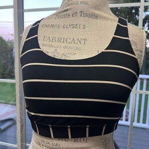 Lululemon Athletica Black and White Fitted Crop Sports Bra